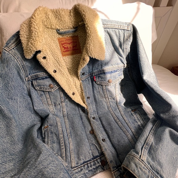 LEVIS - Picture 2 of 8